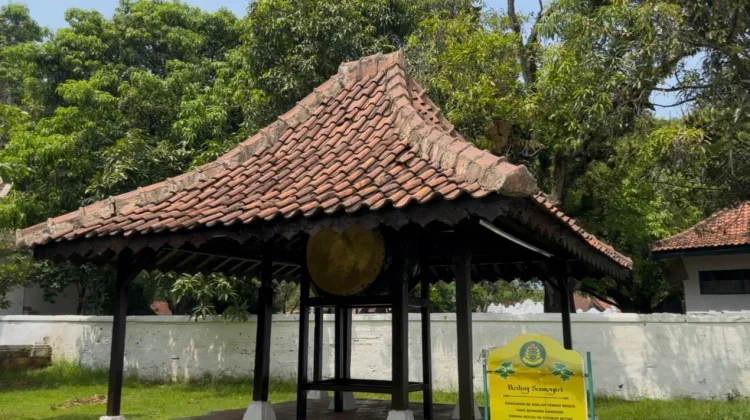 Langgar Agung Keraton Kasepuhan Jadi Lokasi Utama Panjang Jimat