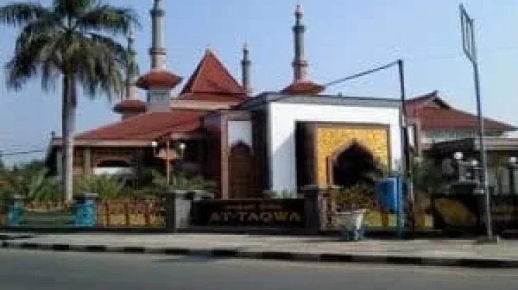 Pelaksanaan Shalat Idul Adha 1447 H Kota Cirebon Dipusatkan di Masjid At-Taqwa