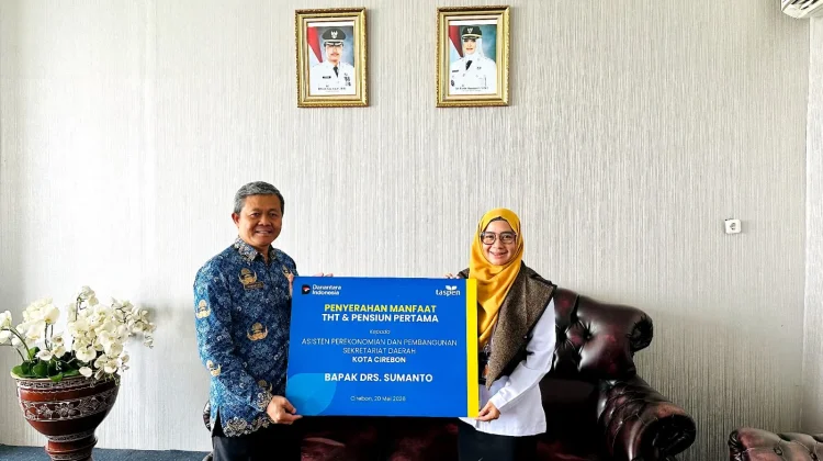 TASPEN Cirebon Salurkan THT dan Pensiun Pertama kepada Pejabat Daerah