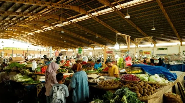Makan Siang Gratis Kosong 3 Cirebon, Utamakan Donasi Bahan Pokok dari Masyarakat