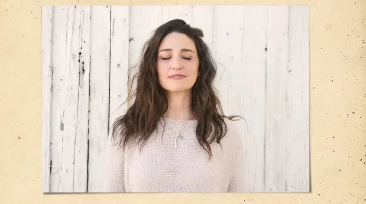Sara Bareilles Kembali ke Dunia Musik setelah 7 Tahun Vakum