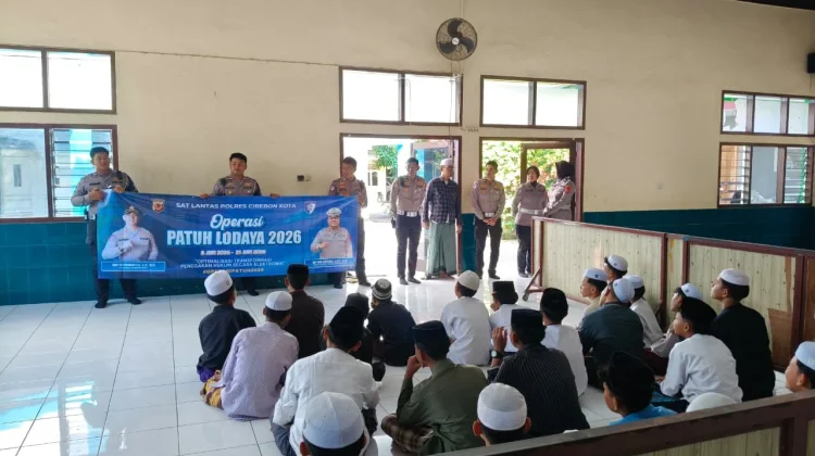 Satlantas Cirebon Kota Edukasi Tertib Lalu Lintas di Ponpes Jagasatru