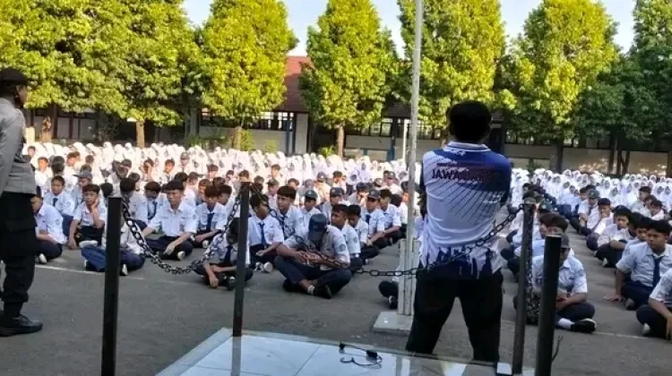 Polres Indramayu Edukasi Pelajar Pahami Kesadaran Hukum sejak Dini