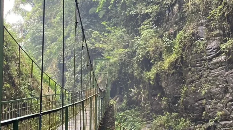 Keindahan Curug Ibun Pelangi, Destinasi Alam yang Wajib Masuk Daftar Liburan.