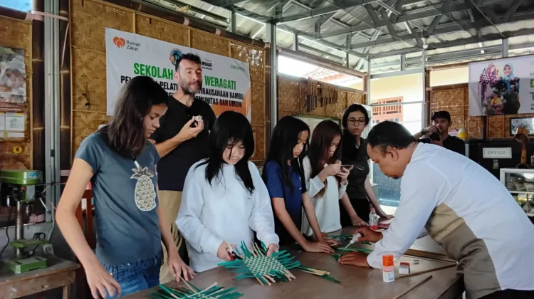 Rumah Bambu Weragati Majalengka Masuk Laporan Nasional Bappenas