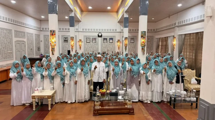 Pengajian Akbar Hari Jadi Cirebon Perkuat Nilai Keimanan Masyarakat