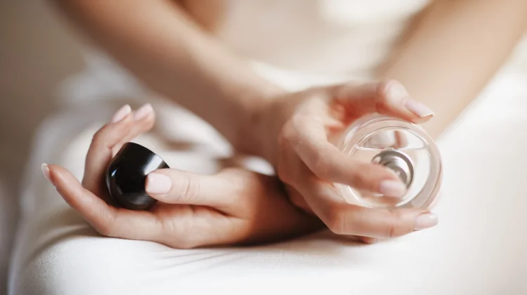 Tips Memilih Parfum yang Aman untuk Kulit Sensitif