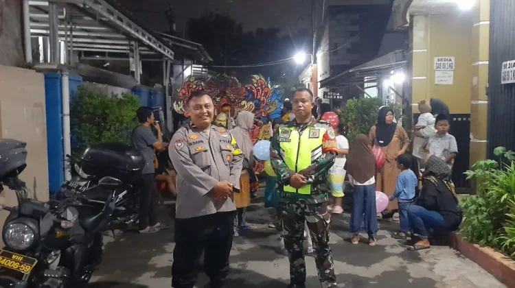 Tradisi Pawai Obor 1 Muharam Warga Kesambi Cirebon Berlangsung Tertib