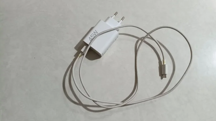 Bahaya Charger HP yang Rusak, bisa Timbulkan Kebakaran