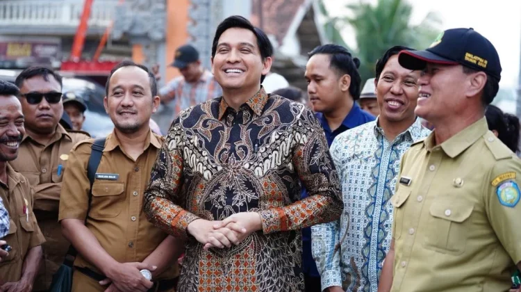 Lucky Hakim tinjau Sejumlah Pembangunan Jalan di Indramayu