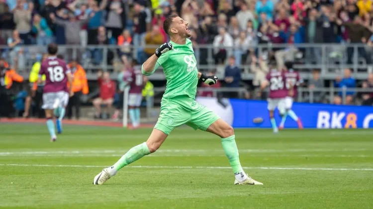 Tottenham Rekrut Martin Dúbravka, Masa Depan Vicario Dispekulasikan