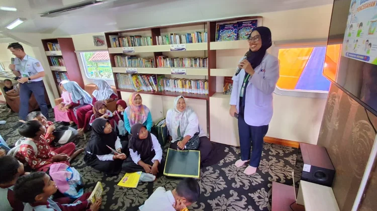 KAI Hadirkan Rail Library, Siswa Belajar dan Mengenal Dunia Perkeretaapian