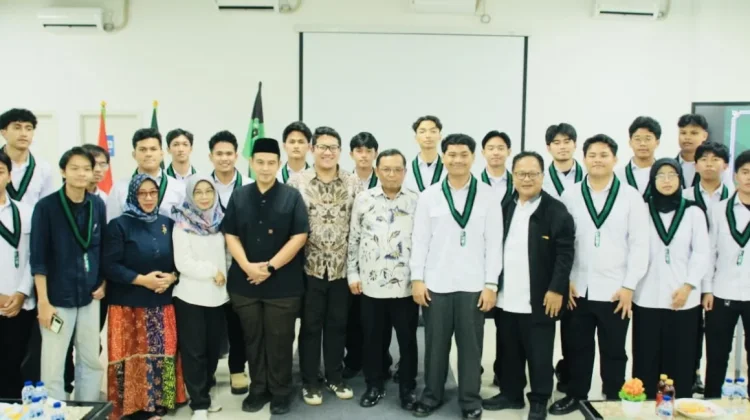 Pelantikan HMI ITB, Herman Khaeron Tekankan Intelektualitas Berbasis Data