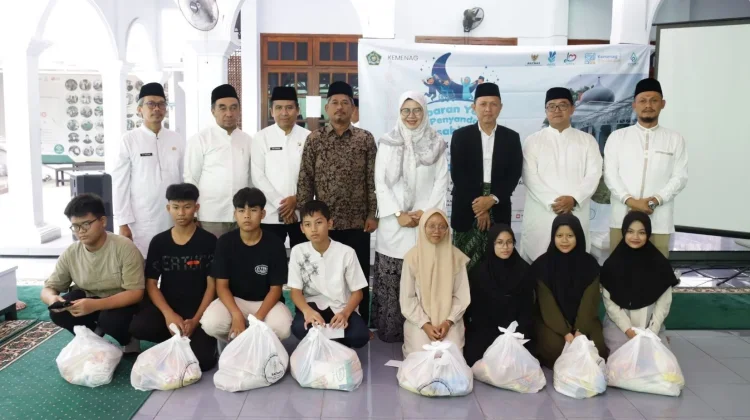 Momentum 10 Muharam, Kemenag Majalengka Tebar Santunan Anak Yatim & Disabilitas