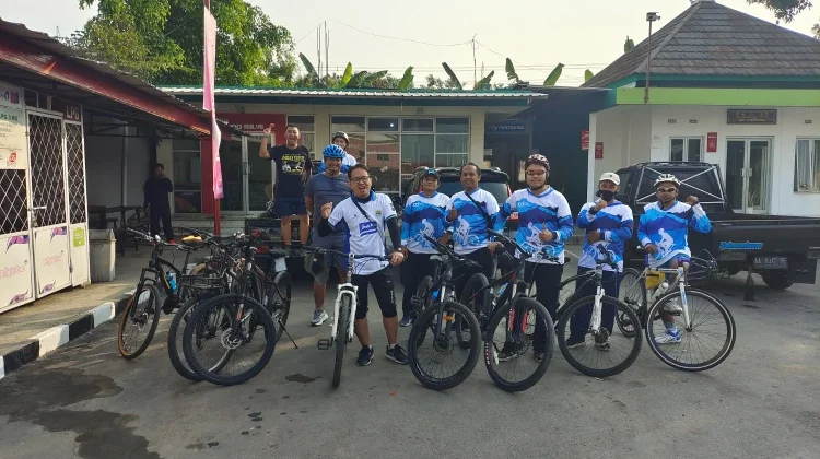 Melintasi Dua Provinsi, Tim Gowes RRI Cirebon Taklukkan Rute Waduk Malahayu