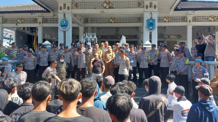 LSM Frontal Laporkan Dugaan Monopoli Proyek APBD Kuningan