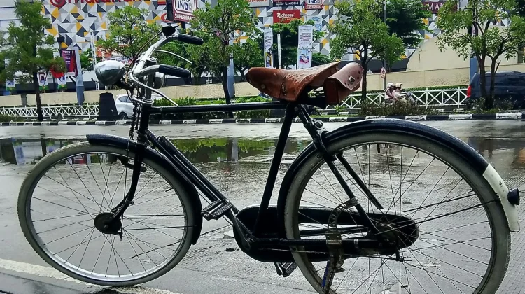 Sepeda Ontel Tua Semakin Diminati Warga, Perpaduan Hobi, Sejarah & Gaya Hidup