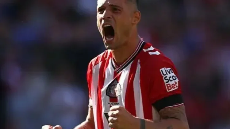Sunderland Tolak Tawaran Chelsea untuk Granit Xhaka