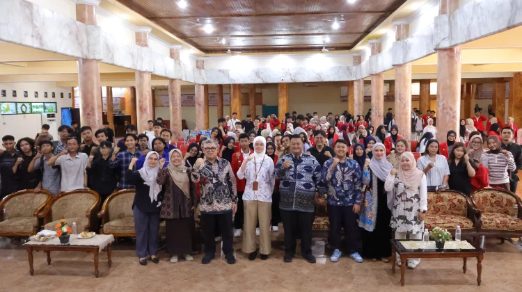 OJK Cirebon Dorong Investor Muda Melalui Galeri Investasi BEI