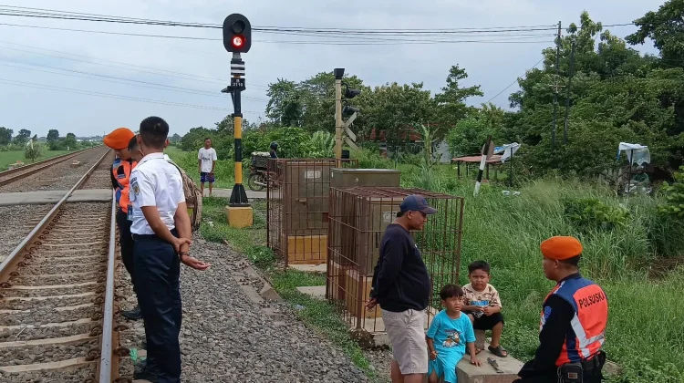 Masyarakat Diimbau Hindari Vandalisme dan Pelemparan Kereta Api