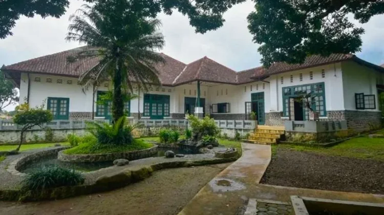 Bukan Sekadar Rekreasi, Ini Rekomendasi Wisata Edukasi Seru di Kuningan