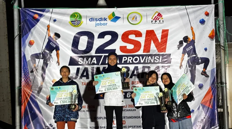 Maysabita Zainaziha Raih Emas O2SN Jabar Cabang Panjat Tebing, Siap Bela Jawa Barat