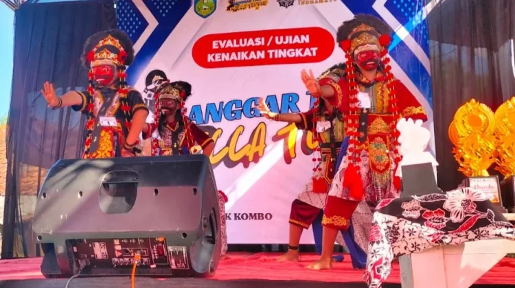 Sanggar Mecca Indramayu Gelar Ujian Kenaikan Tingkat Tari Topeng