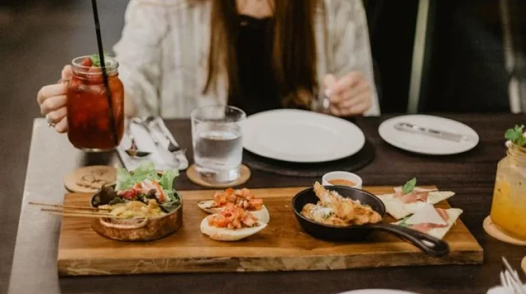 Tren Kuliner Viral Dongkrak Kunjungan Wisatawan ke Cirebon