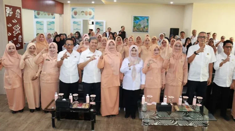 Dharma Wanita Kota Cirebon: Istri Adalah Motivator Utama ASN