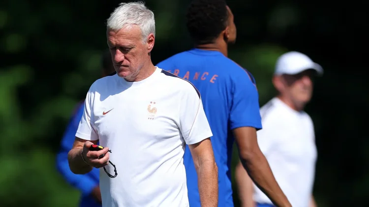 Dipimpin Wasit Argentina, Deschamps Tetap Tenang