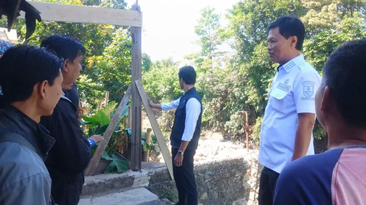 Wali Kota Cirebon Tinjau Pembangunan Senderan Sungai Suba