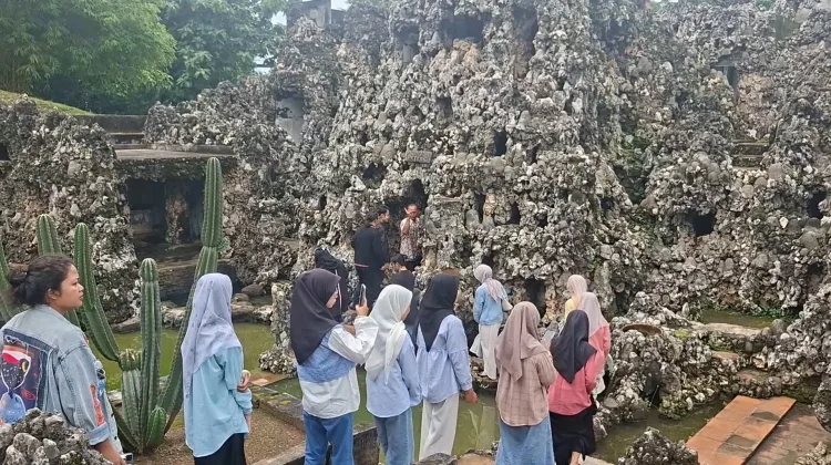 Wisata Edukatif Goa Sunyaragi Kenalkan Sejarah dan Filosofi kepada Pelajar
