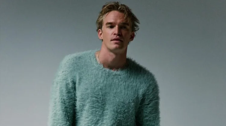 Cody Simpson Usung Estetika Komedi Klasik "Fluent", Terinspirasi Charlie Chaplin