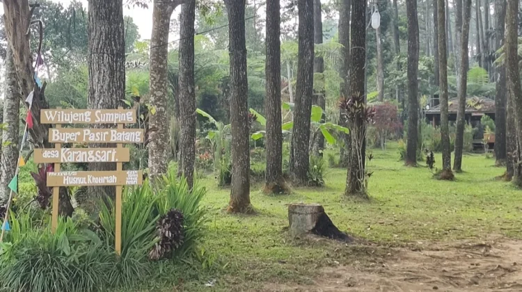 Pasir Batang, saat Hiking Menjadi Cara Baru Berwisata