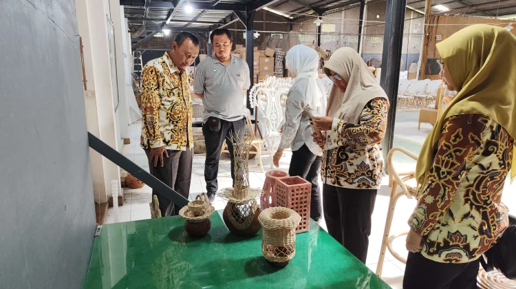 Produk Rotan Dominasi Ekspor Cirebon, Perlindungan Hukum Terus Diperkuat