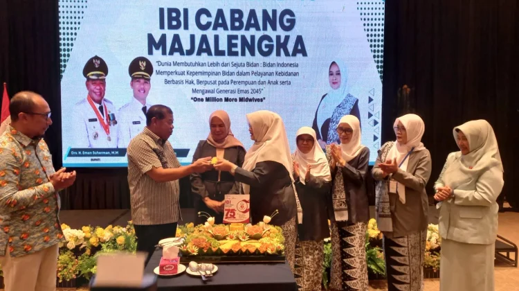 Bupati Majalengka Dorong Pelayanan Humanis dan Profesionalisme Bidan