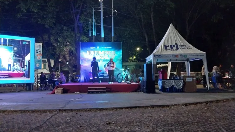 LPP RRI Puji Antusiasme Warga Cirebon Nobar Piala Dunia