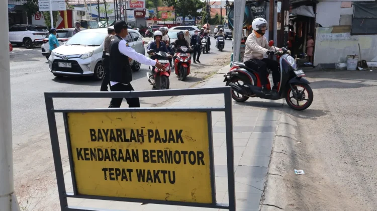 Bupati Cirebon Tegaskan Pajak Kendaraan Kembali untuk Kepentingan Masyarakat