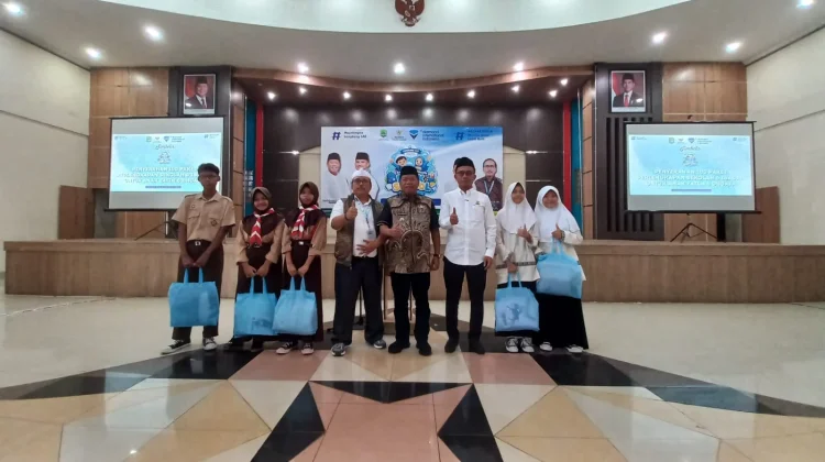 Kolaborasi BAZNAS Majalengka dan Perusahaan Salurkan Bantuan Pendidikan