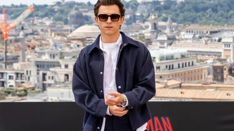 Tom Holland Siap Bintangi Biopik Fred Astaire