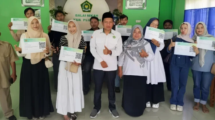 KUA Plumbon Bekali Calon Pengantin Seni Komunikasi Efektif dan Asertif