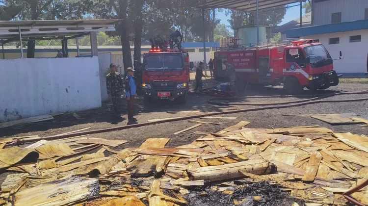 Belasan Saung Penjemuran Veneer di Cilimus Ludes Terbakar, Kerugian Capai Rp117 Ju