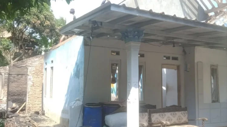 Harta Benda Ludes Dilahap Api, Lansia di Citapen Kuningan Kehilangan Rumah