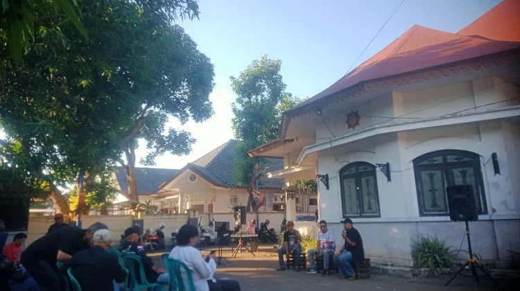 Peringati Hari Puisi Indonesia di Indramayu Meriah