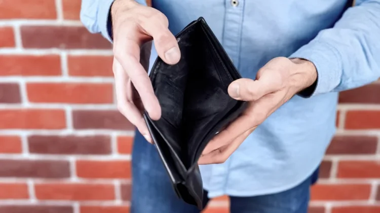 Kesalahan Finansial yang Harus Dihindari