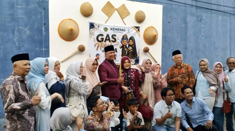 KUA Kota Cirebon Hadirkan Layanan Nikah Gratis Plus KTP Baru