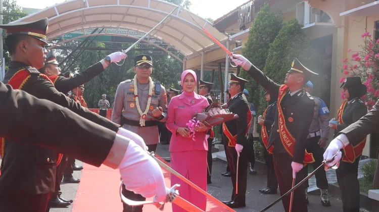 AKBP M Aldy Disambut Pedang Pora, Tegaskan Komitmen Jaga Kamtibmas di Majalengka