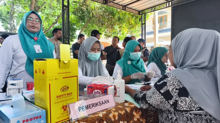 Turun Gunung: 11 Dokter Spesialis IDI Kuningan Gelar Pengobatan Gratis