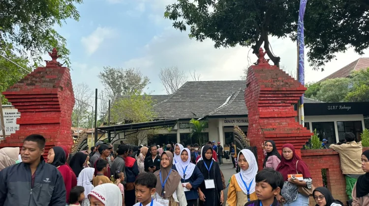 Orang Tua Percaya Sekolah Rakyat Bentuk Karakter Anak lewat Pendidikan