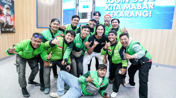 Sean Gelael Bagikan Pengalaman Balap di Booth MyPertamina GIIAS 2026